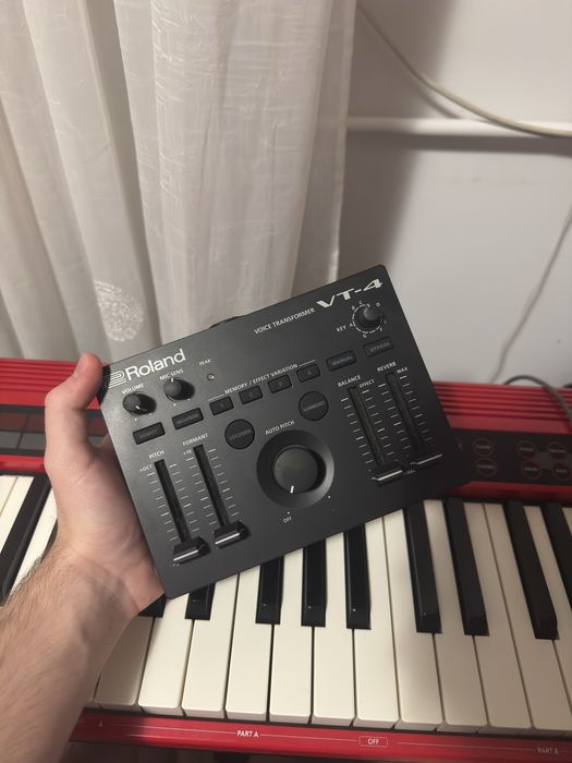 Interfață audio Roland VT-4
