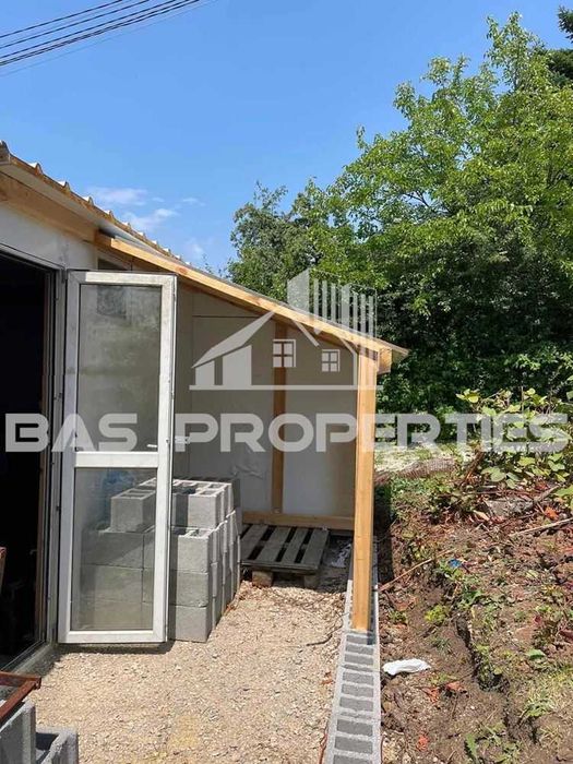 Парцел в София-с.Иваняне площ 450