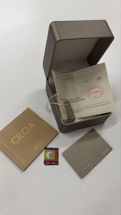 Продам часы срочно