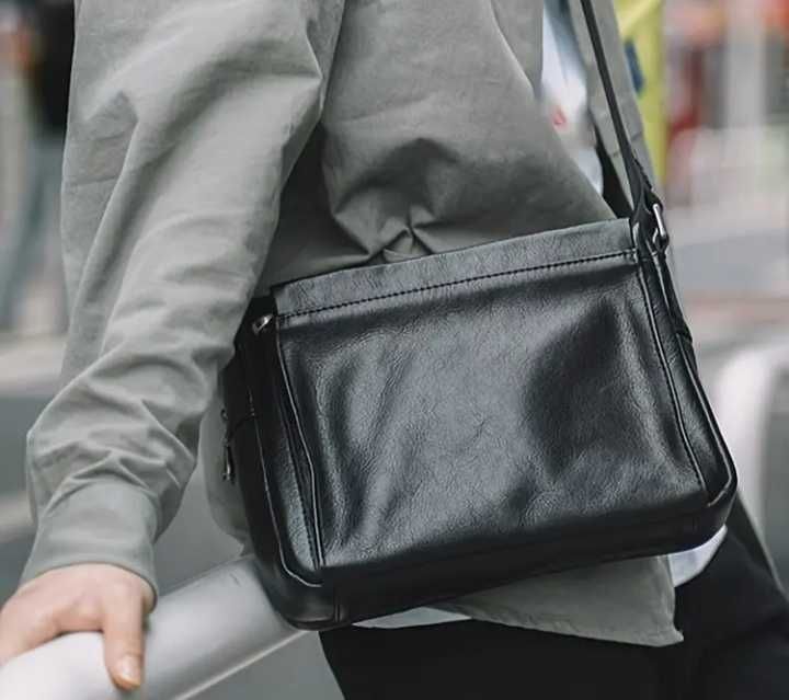 Мъжка чанта. Кросбоди. Естествена кожа. Нов.