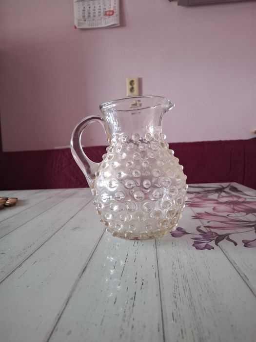 Продавам старинна кана с пъпки за вино