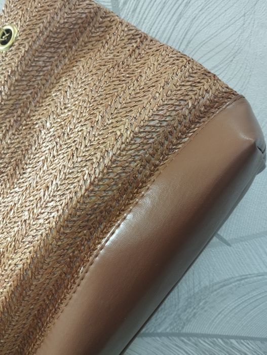 Chiroyli sumka kiyikli va zanjirli