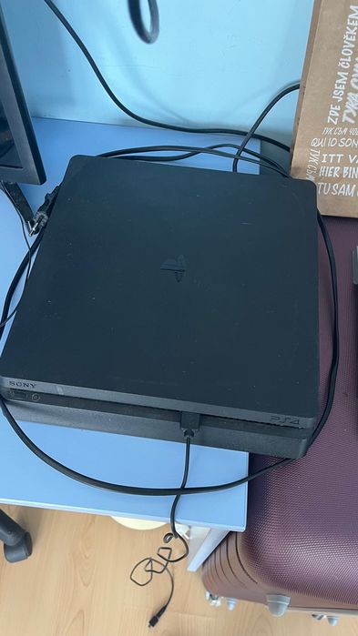 PlayStation 4/Плейстейшън 4