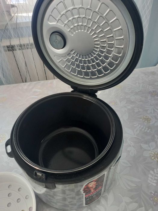 Мультиварка Redmond