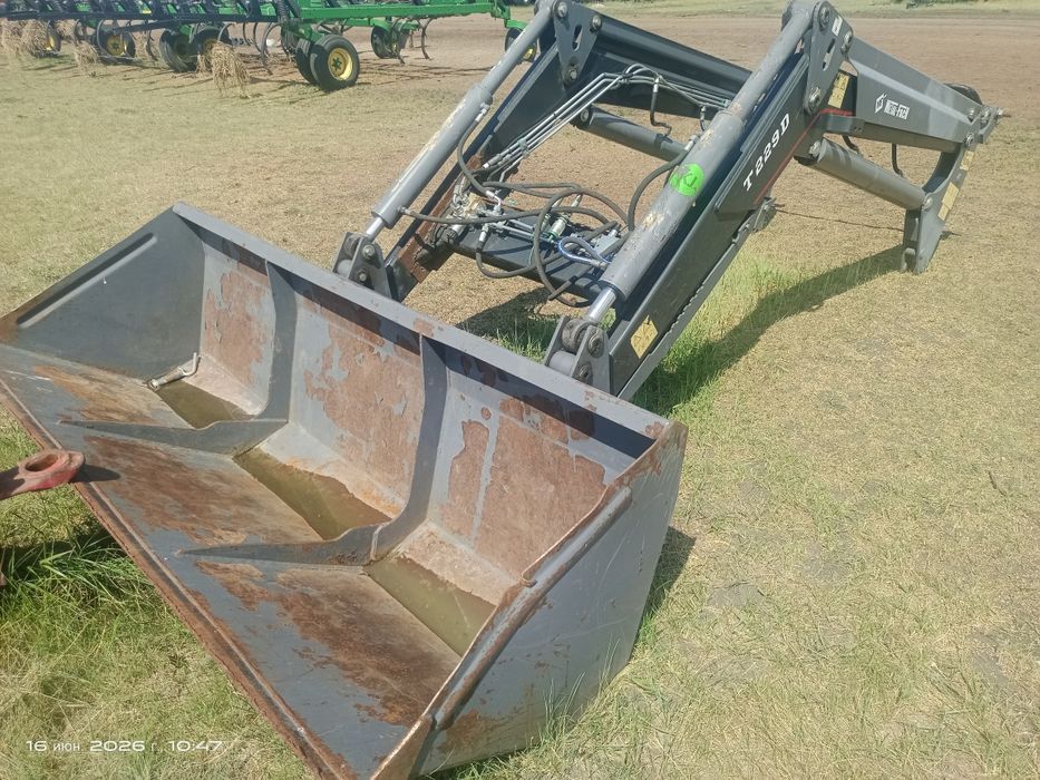 Продам трактор Джон Дир 6135