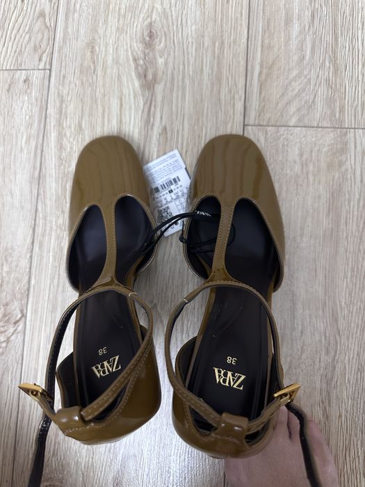 Продам туфли Zara