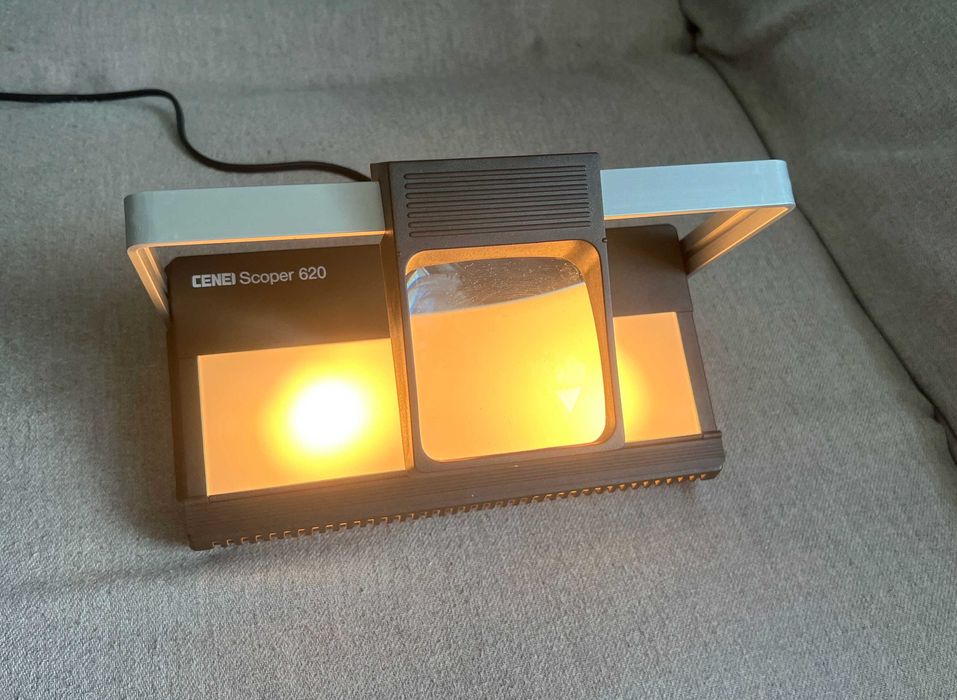 CENEI Scoper 620 vizor iluminat filme negative diapozitive cutie