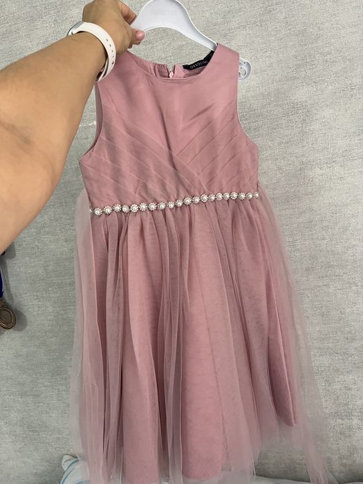 Продам платья для девочки