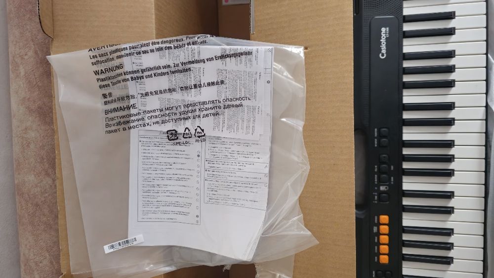 Продается синтезатор CT-S100