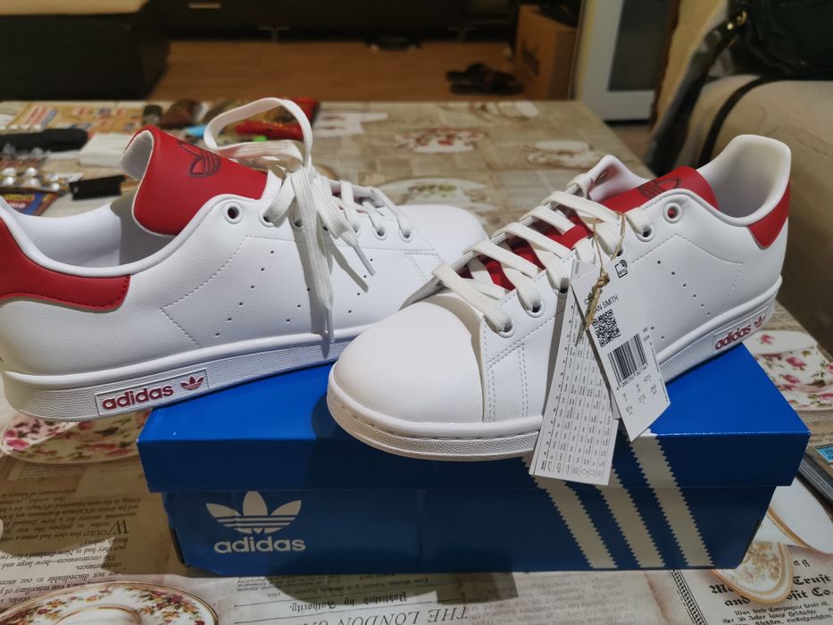 Маратонки Адидас нови 43 номер