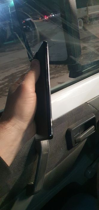 Samsung s21 ultra 5g, 2 sim. 1 e sim 225dollor