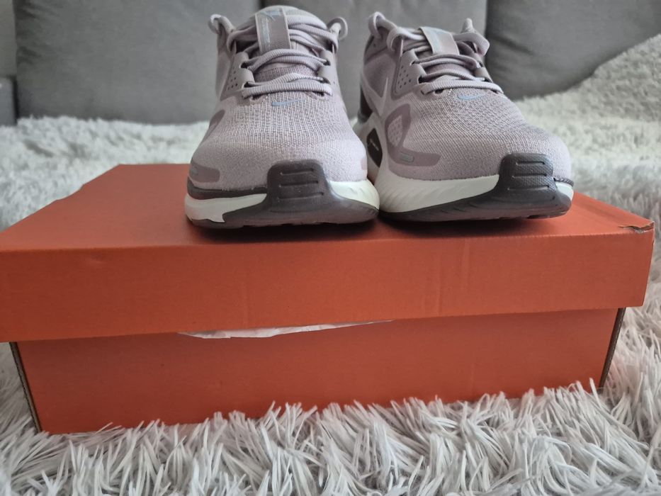 Nike Structure 26-marimea 38.5, noi