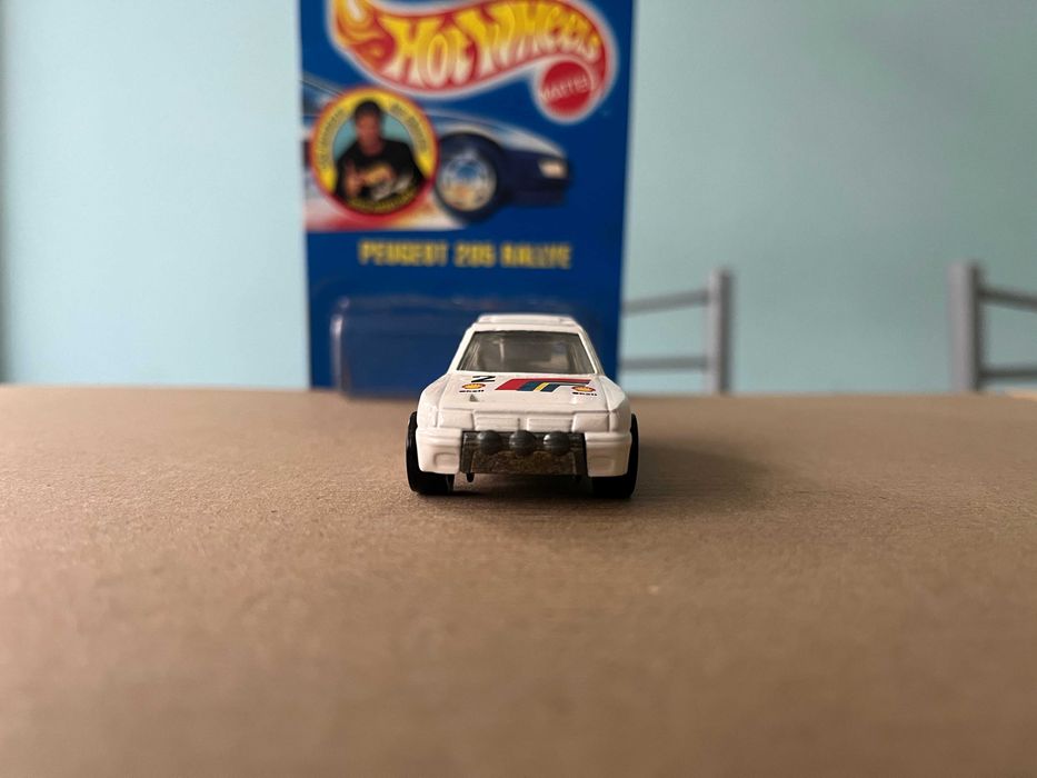 Hot Wheels Peugeot 205 Rallye
