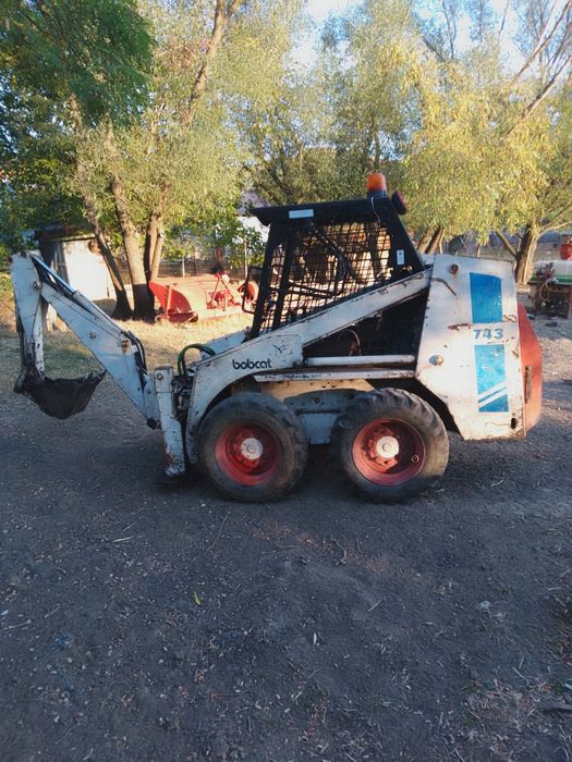 Bobcat 743 cu tot cu accesorii