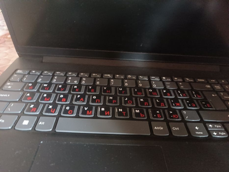 Ноутбук Lenovo в хорошем состоянии