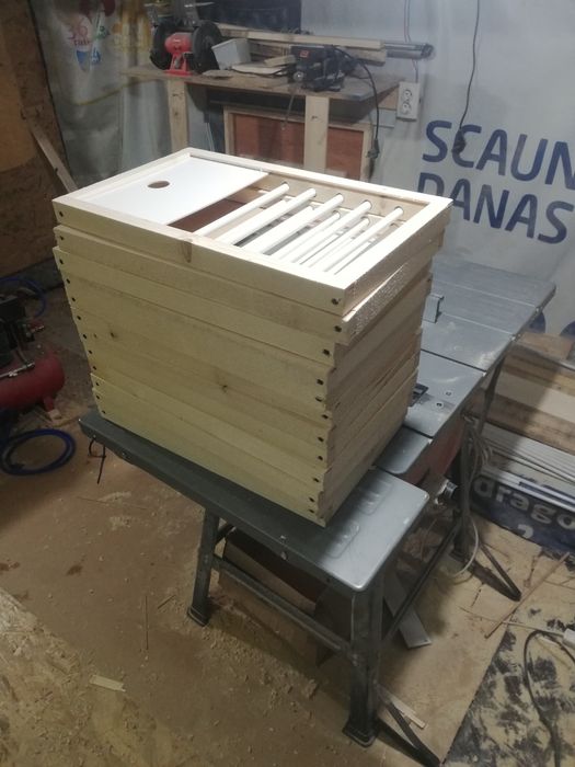 Accesorii, fete boxe, hrănitoare