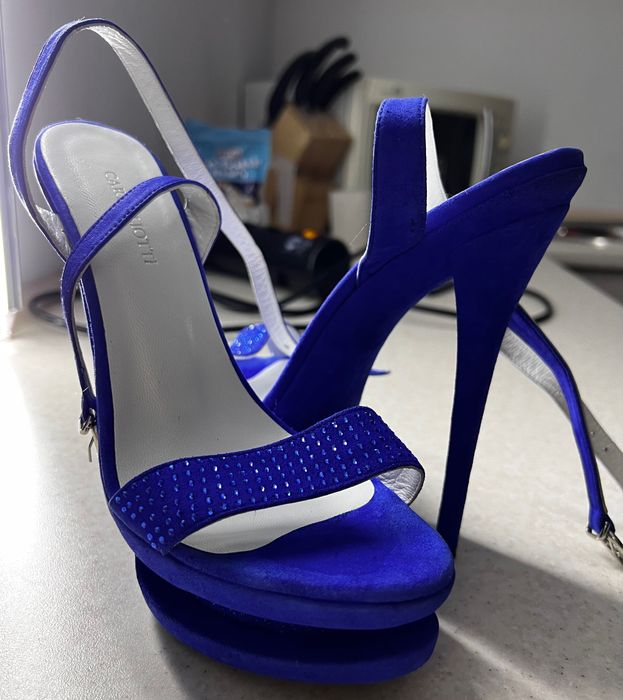 Босоножки 37 размер