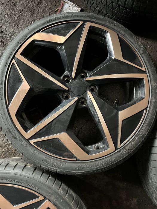 Оригинални алминеви джанти 5.112.19 за Фолцваген с гуми