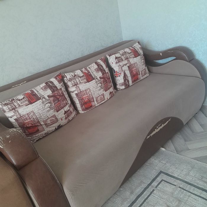 Продам 2 дивана в хорошем состоянии