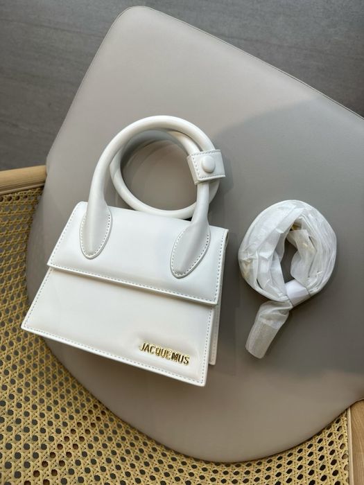 Jacquemus Le Chiquito The Knot мини чанти - Чисто нови | Оригинални