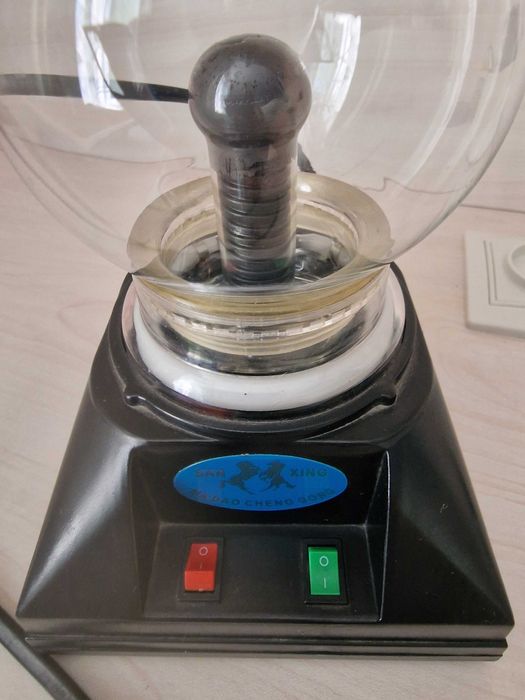 Светильник-ночник шар с молниями