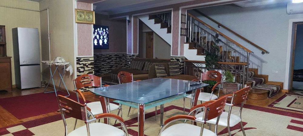 Хостел, hostel, 50,000