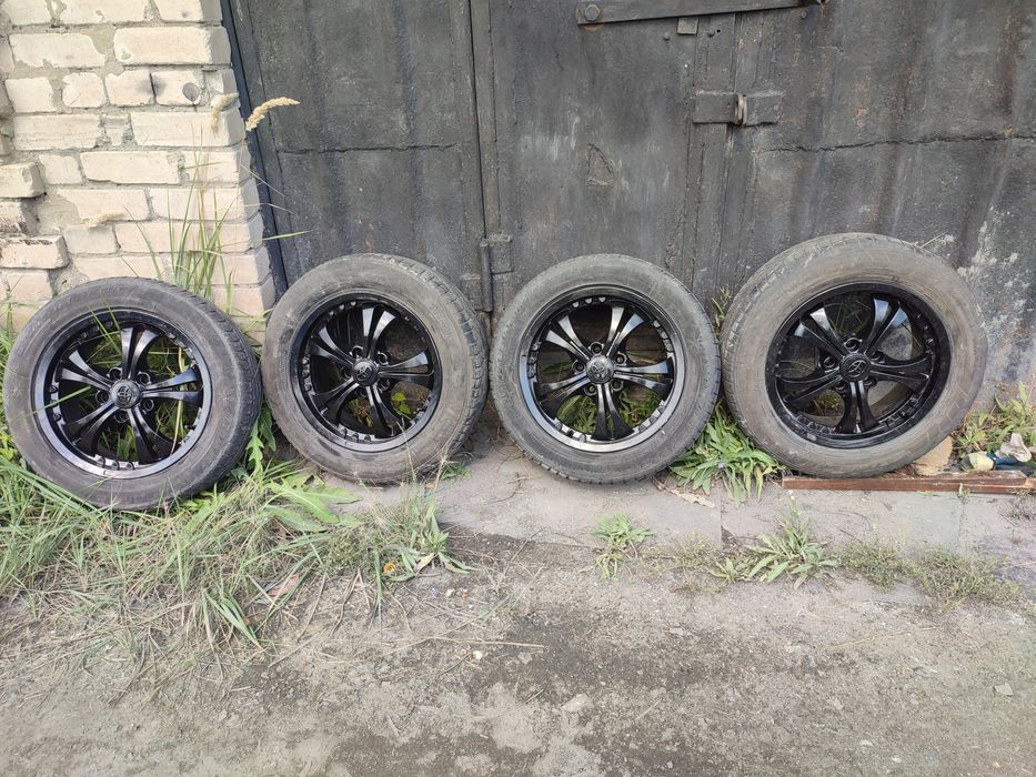 Комплект резины с дисками