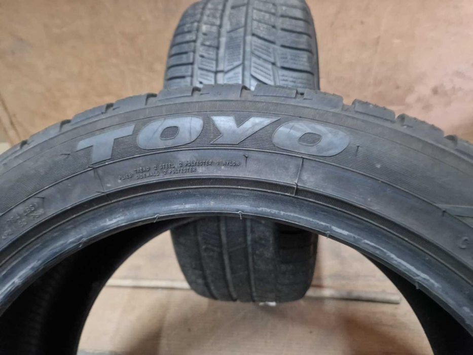 2 Toyo R18 245/45
зимни гуми
DOT2523
