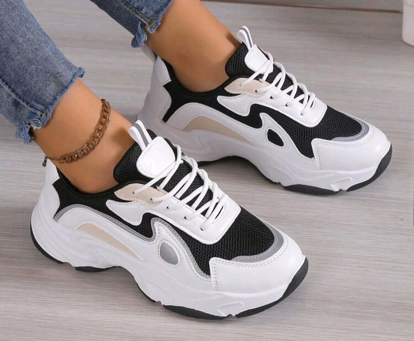 Дамски нови обувки