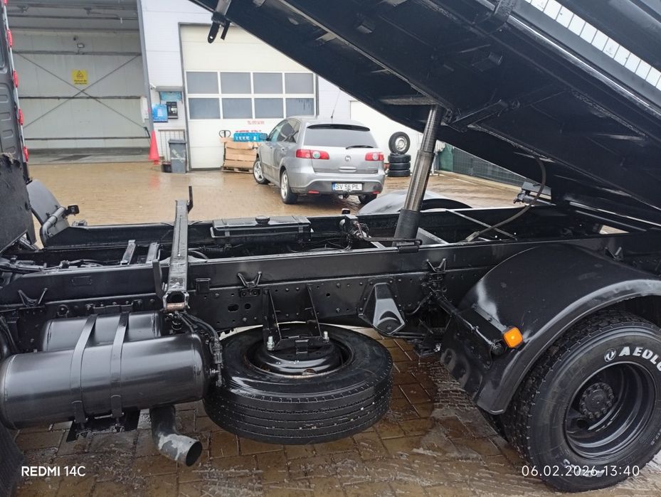 Man basculabil 8.224
