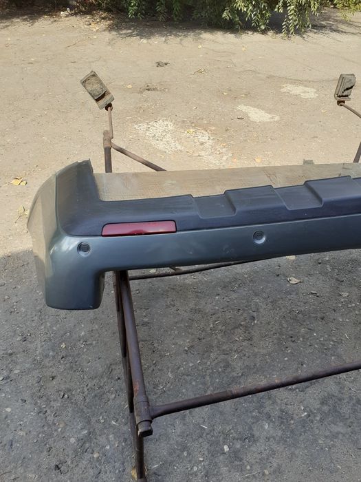 Продам бампер задний