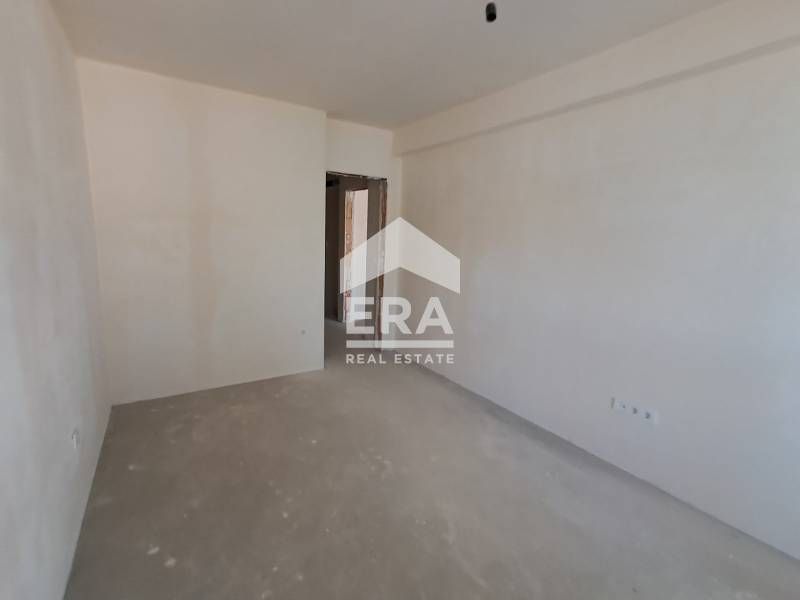 Продава се Двустаен апартамент в Варна, Аспарухово - 64 кв.м за 2105 €/кв.м - Снимка #8