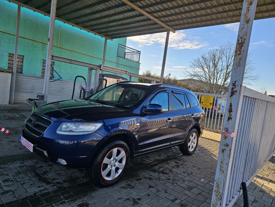 Vand Hyundai in stare perfecta