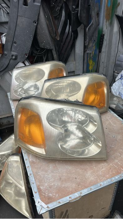 Фары на GMC Envoy