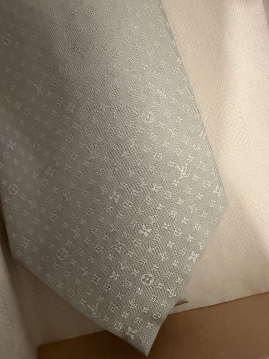 Louis Vuitton вратовръзка НОВА