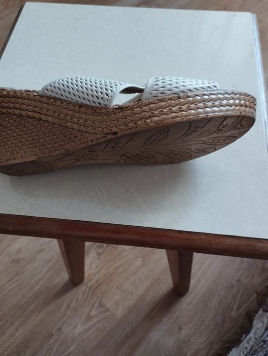 Летняя обувь, босоножки