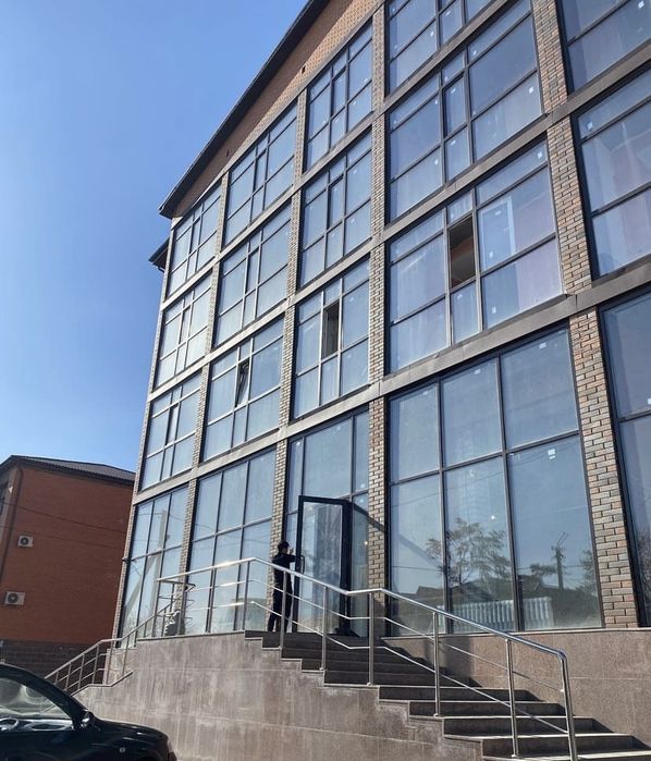 Пластиковые окна двери болконы