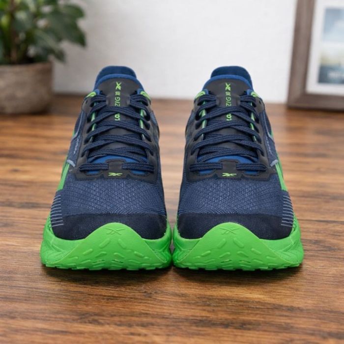 Vând adidasi Reebok Floatzig