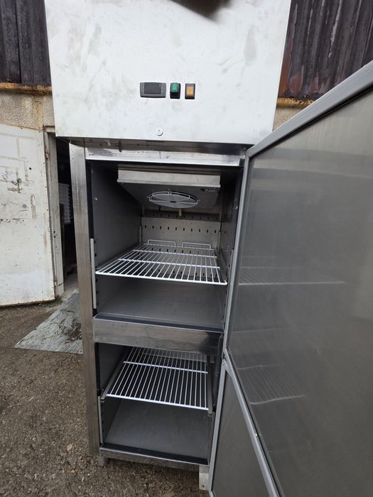 Нов двоен гастро немски хладилник с фризер