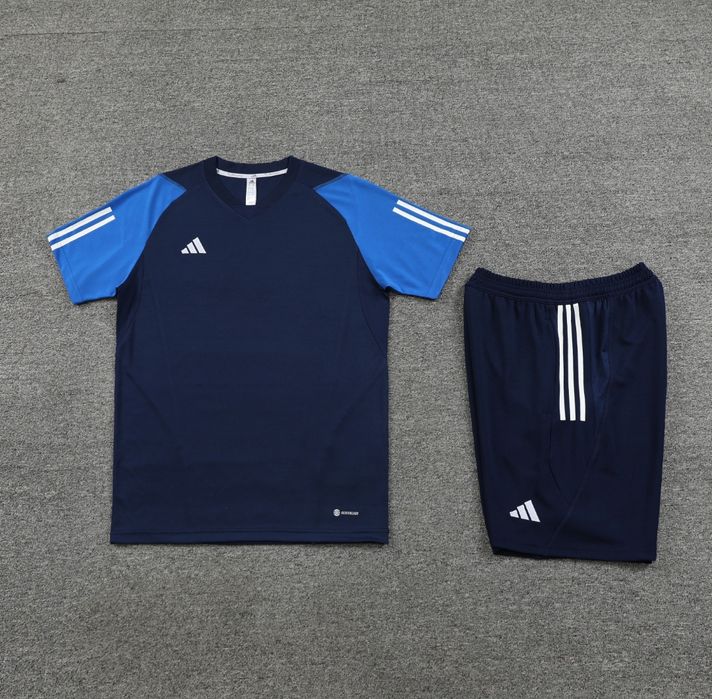 Спортни  Тениски