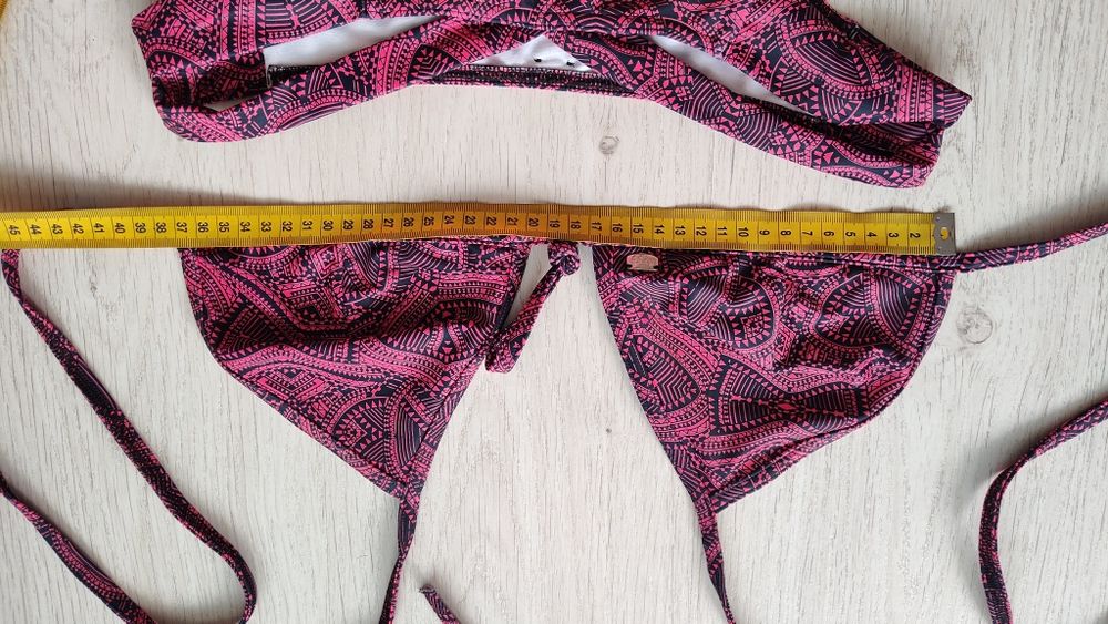 costum de baie dama marimea S nou niciodata purtat