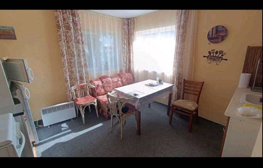 Дава се под наем Етаж от къща в Самоков - 60 кв.м за 800000 € - Снимка #2