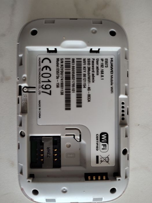 MiFi 4G LTE Huawei E5573 Portabil Hotspot / Router Wi-Fi portabil