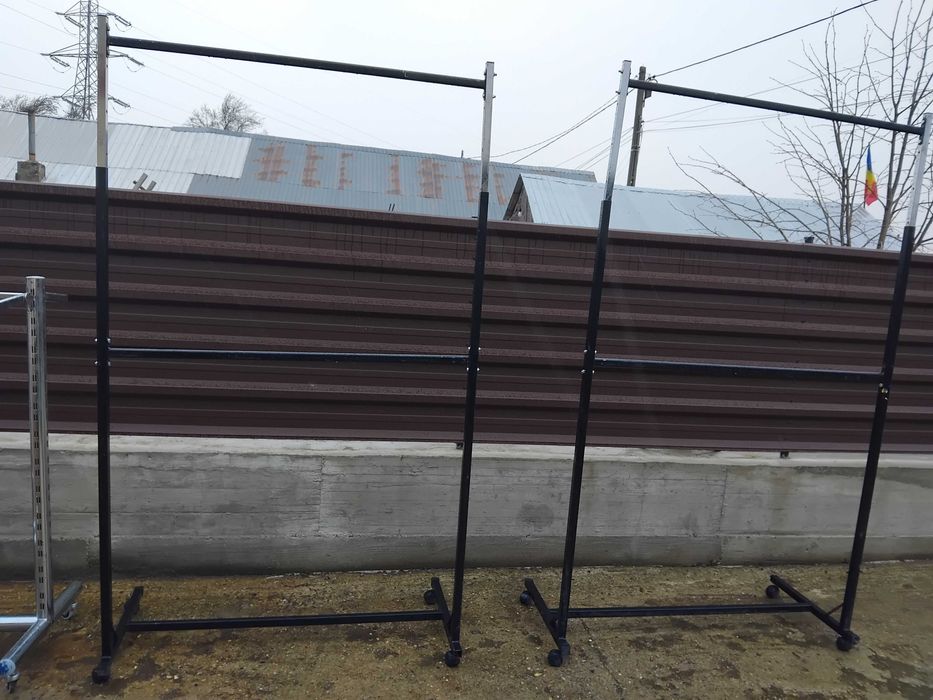 Stender haine metalic