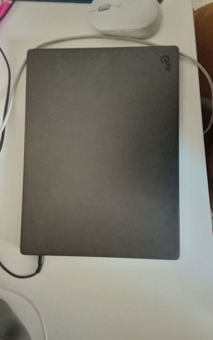 Продаю ноутбук acer e 10 512g 16 срочно