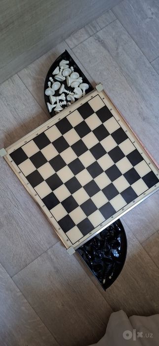 Продам шахматную доску