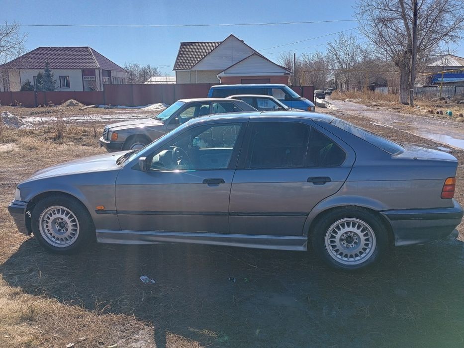 Продам колеса в сборе бмв е36 е34 диски резина