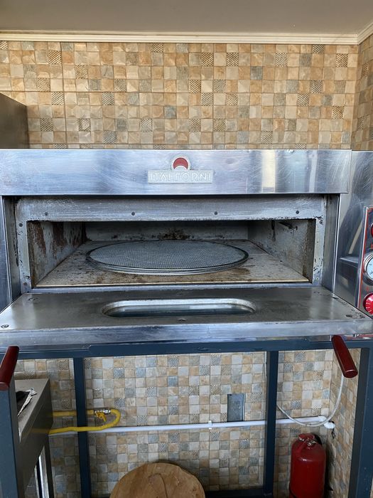 Cuptor pizza profesional