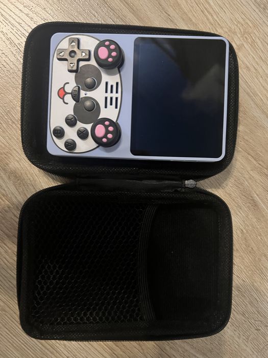 Игровая консоль Powkiddy RGB20S