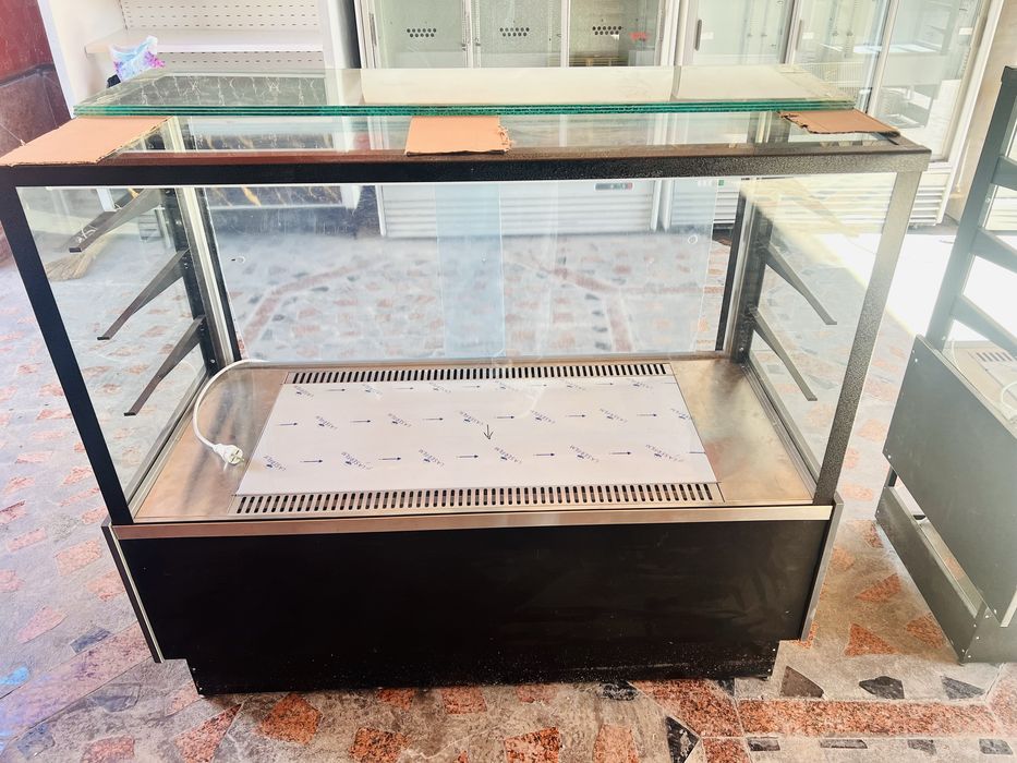 Витринные холодильники СКИДКА!